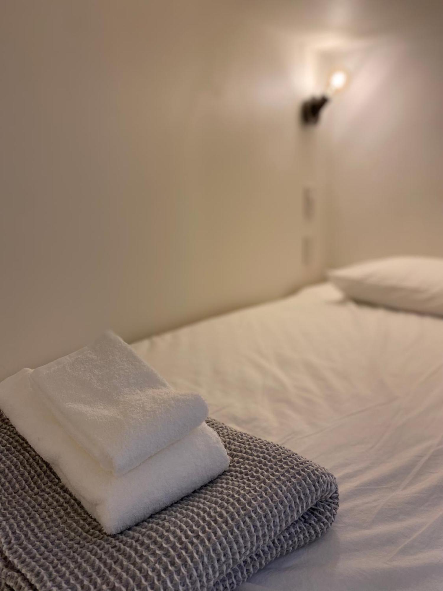 En- Hostel & Cafe Bar Амами Екстериор снимка