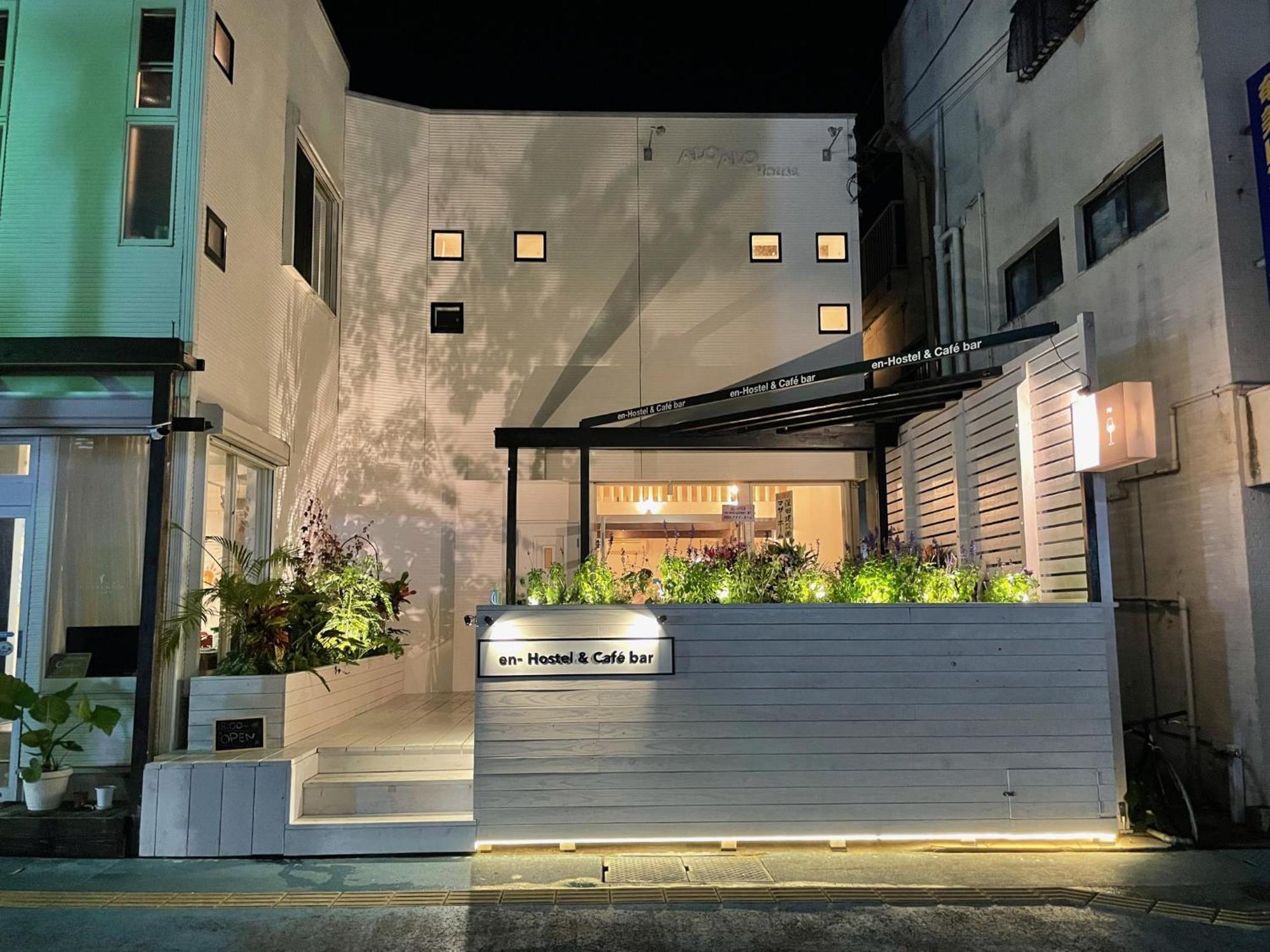 En- Hostel & Cafe Bar Амами Екстериор снимка